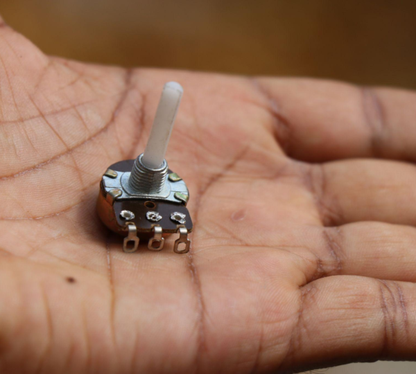 Potentiometer electronic component