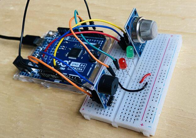 Arduino MQ-2 Gas Sensor Project