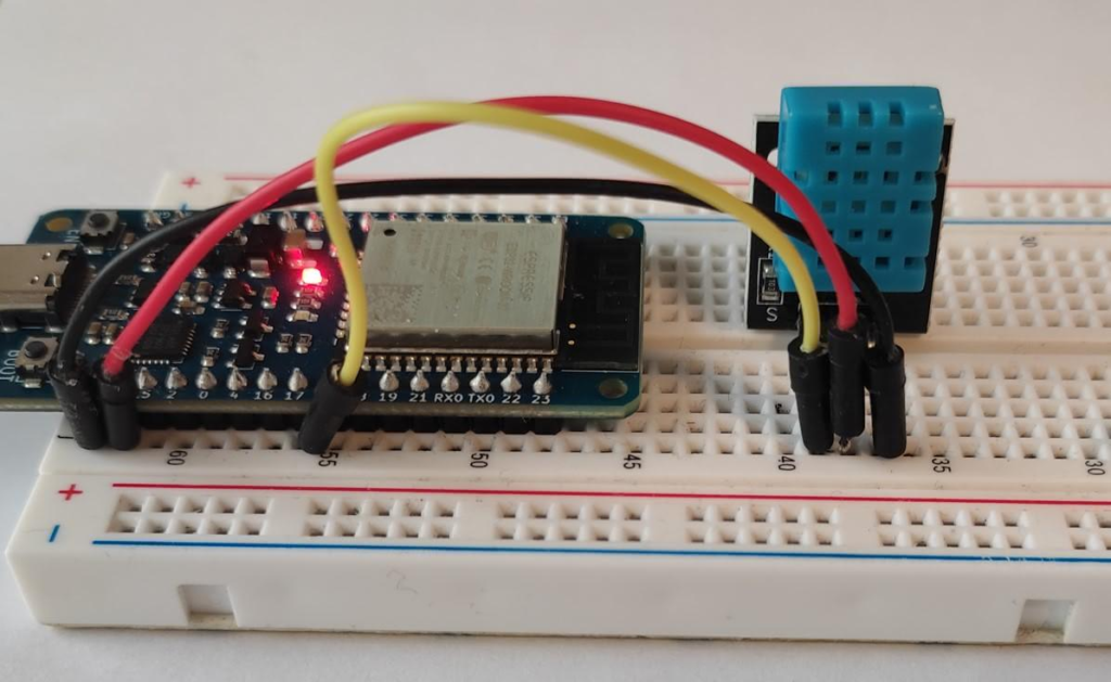  ESP32 DHT11 Environmental Monitoring System Setup