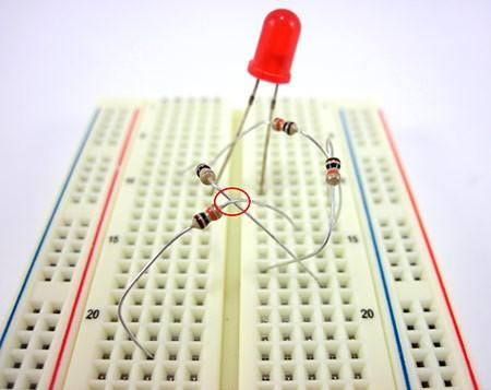 Automatic Light Using LDR Sensor – Smart Lighting Project for Students