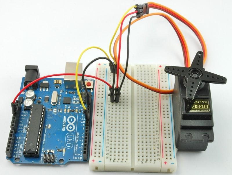 Testing Servo Motor with Arduino Project