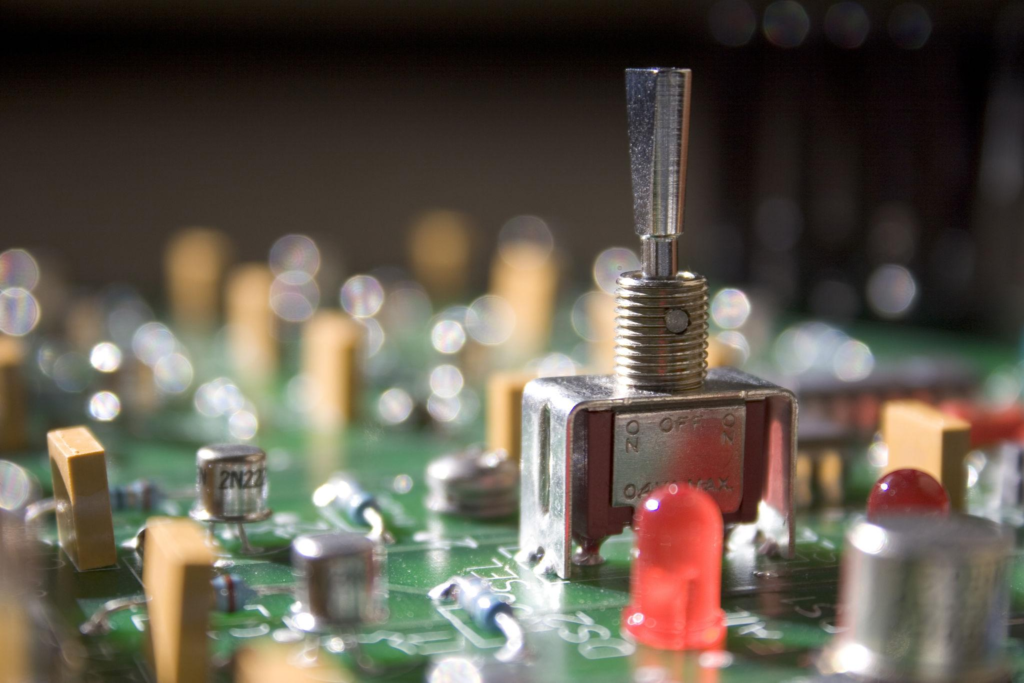 Electronic Components for Beginners – Switch used in electronic circuits