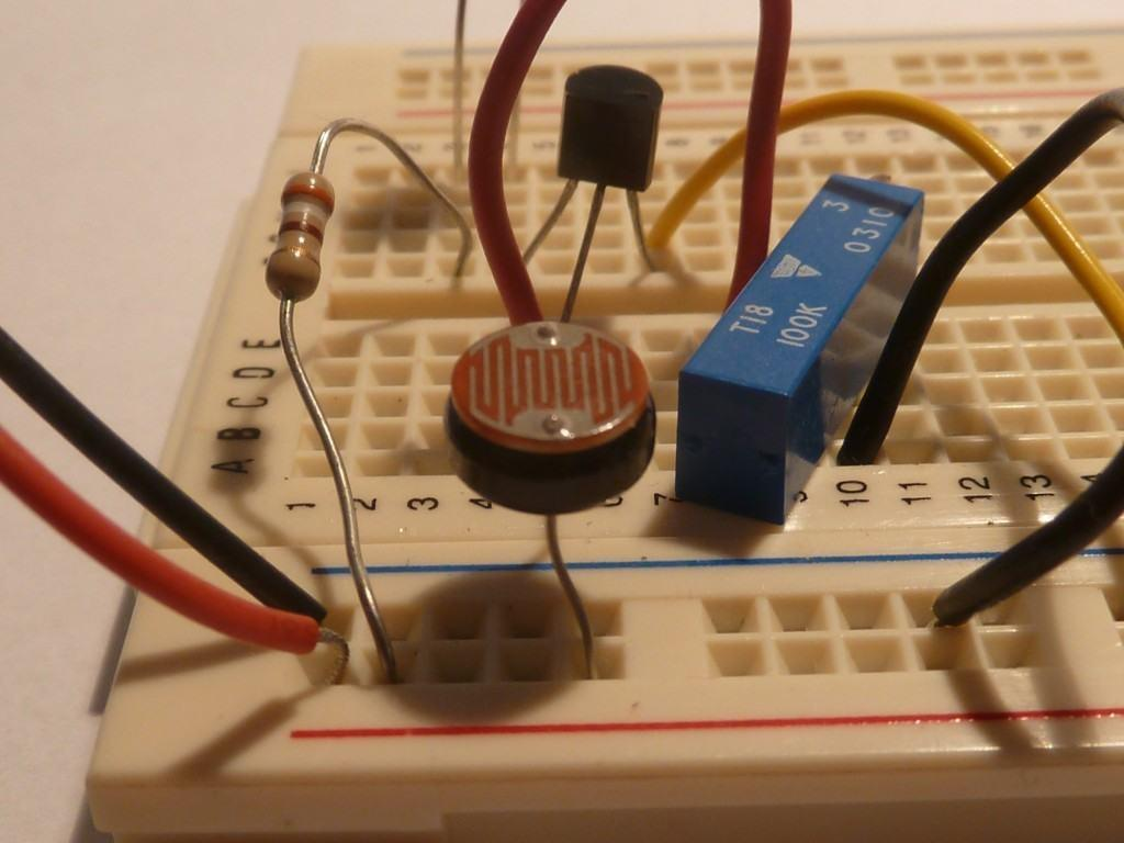 Automatic Light Using LDR Sensor – Smart Lighting Project for Students